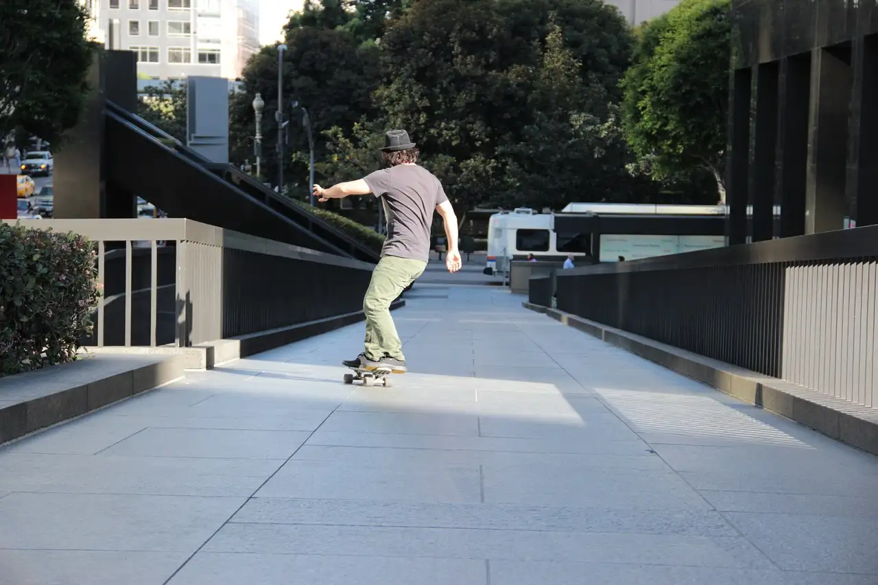 Illustration pour seule chaud sur le web